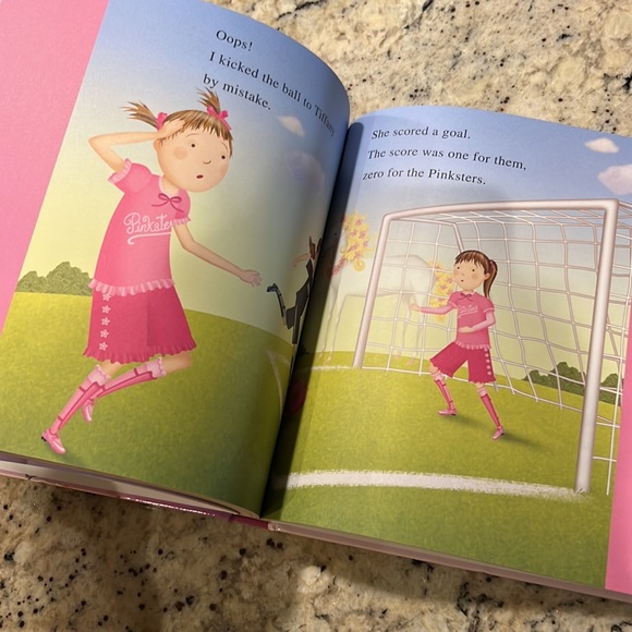 Pinkalicious Storybook Collection Hardback Book 6 Stories + extra bonus book!! - Picture 10 of 17